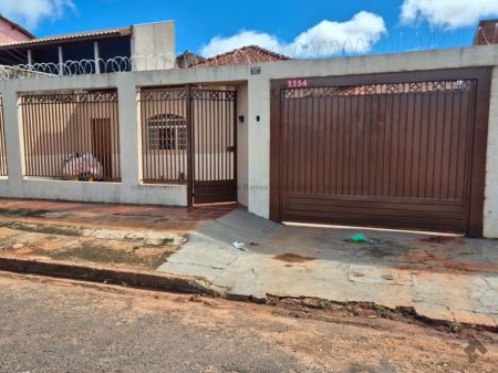 Casa-Térrea em Nova Campo Grande