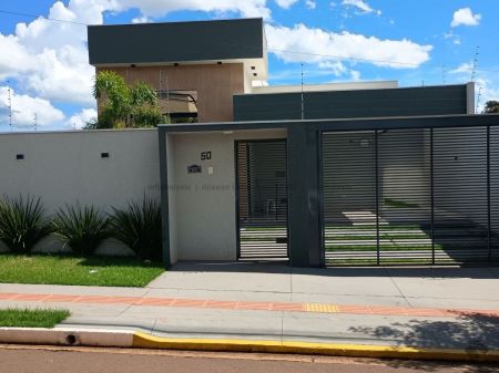 Casa-Térrea em Jardim Seminário