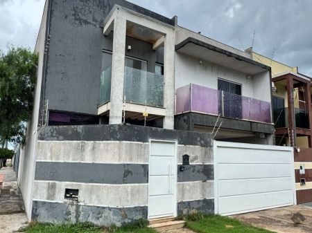 Sobrado em Vila Palmira