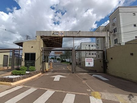 Apartamento em Pioneiros