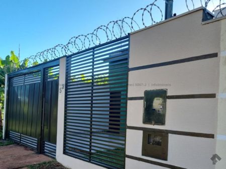 Casa-Térrea em Vila Nasser