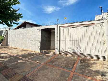 Casa-Térrea em Vila Taveirópolis