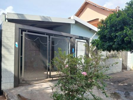 Casa-Térrea em Coophavila II