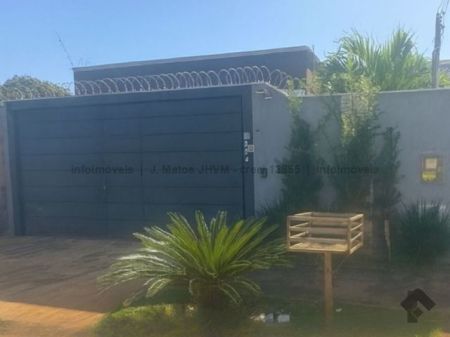 Casa-Térrea em Vila Nasser