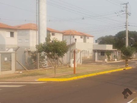 Apartamento em Vila Manoel Taveira