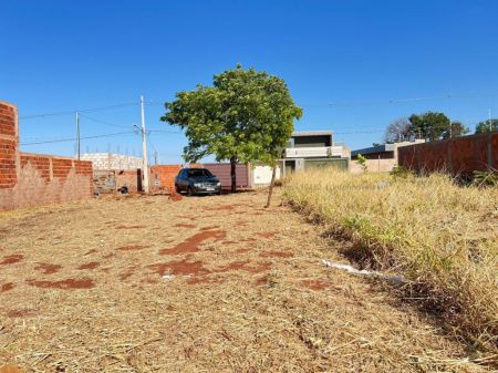 Terreno em Vila Nasser