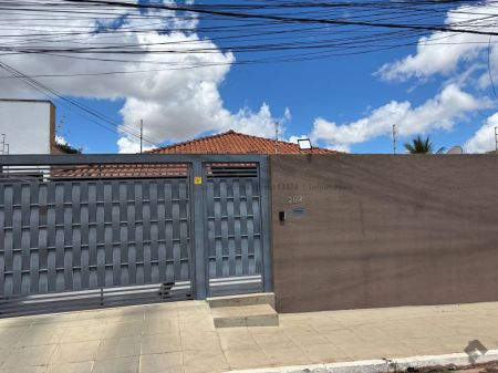 Casa-Térrea em Vila Albuquerque
