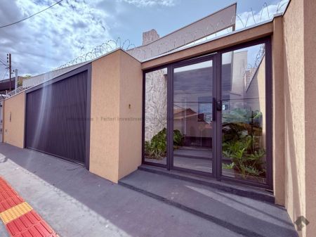 Casa-Térrea em Vila Vilas Boas