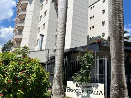 Apartamento em Itanhangá Park