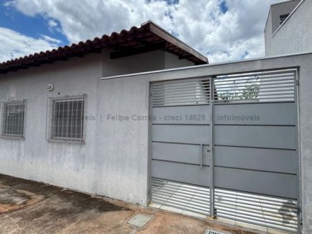 Casa-Térrea-Condomínio em Maria Aparecida Pedrossian