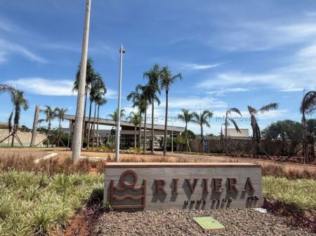 Terreno-Condomínio em Riviera Home Club