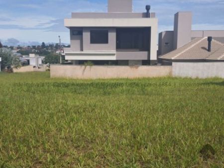 Terreno-Condomínio em Residencial Alphaville III