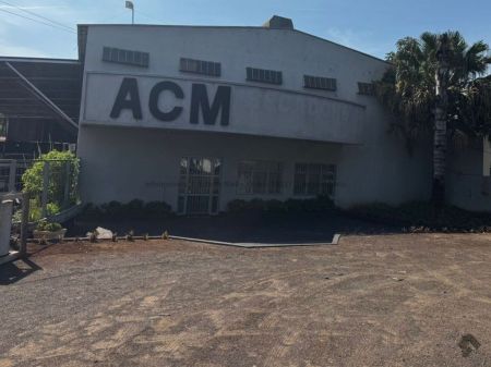 Imóvel Comercial em Vila Martins