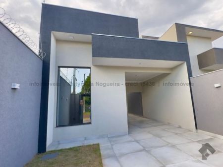Casa-Térrea em Pioneiros
