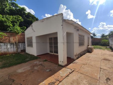 Casa-Térrea em Vila Carlota