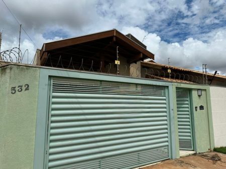 Casa-Térrea em Rita Vieira