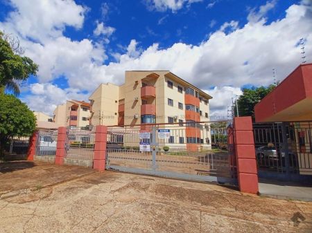 Apartamento em Vila Carlota