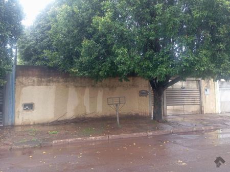 Casa-Térrea em Vila Nasser