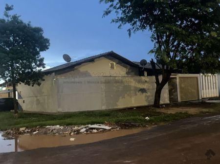Casa-Térrea em Nova Campo Grande