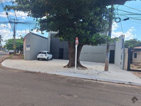 Sala / Salão / Loja em Cruzeiro