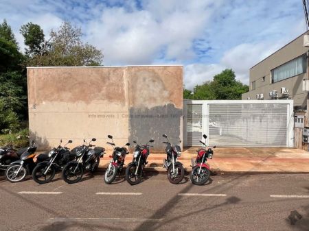 Imóvel Comercial em Jardim Bela Vista