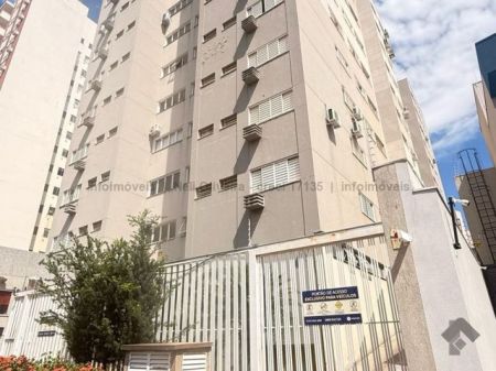 Apartamento em Centro