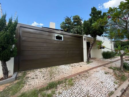 Casa-Térrea em Vila Antônio Vendas