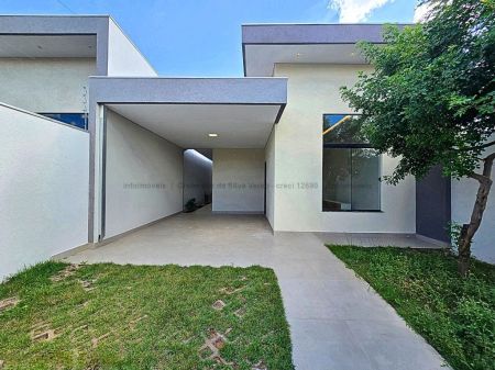 Casa-Térrea em Vila Vilas Boas