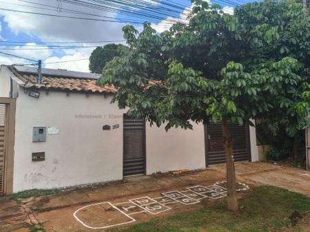 Casa Comercial em Jardim São Conrado