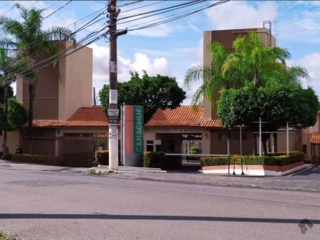 Sobrado-Condomínio em Santa Amálida