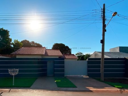 Casa-Térrea em Jardim dos Estados