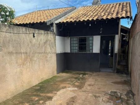 Casa-Térrea em Nova Campo Grande