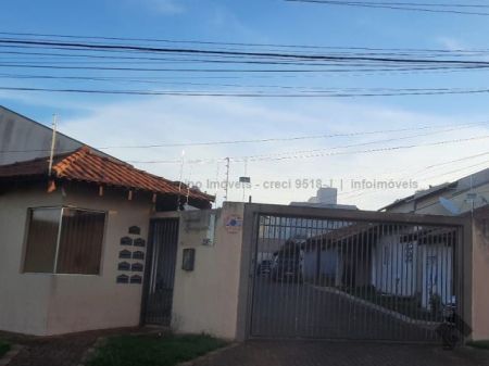 Casa-Térrea-Condomínio em Vila Nasser