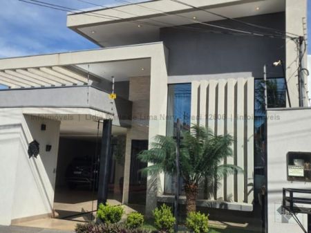 Casa-Térrea em Carandá Bosque I