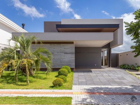 Casa-Térrea-Condomínio em Residencial Alphaville III