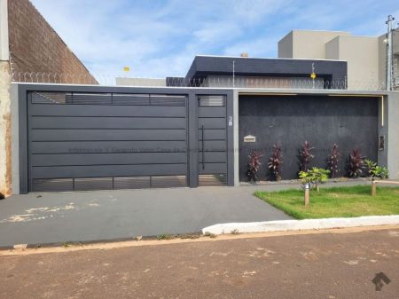 Casa-Térrea em Rita Vieira