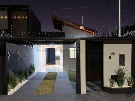 Casa-Térrea em Jardim Seminário