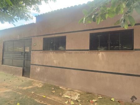 Casa Comercial em Vila Planalto