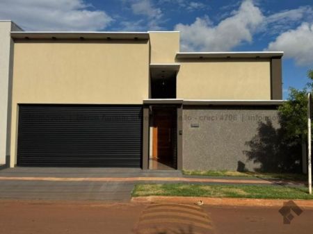 Casa-Térrea em Vival dos Ipês