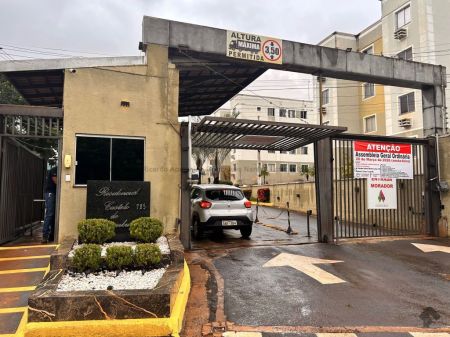 Apartamento em Pioneiros