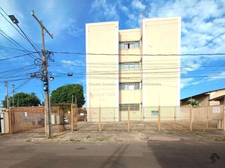 Apartamento em Vila Carvalho