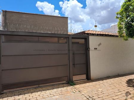 Casa-Térrea em Jardim Monte Líbano