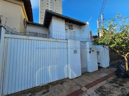 Sobrado em Jardim dos Estados
