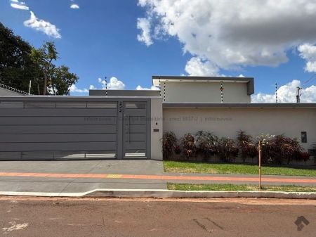 Casa-Térrea em Jardim Seminário