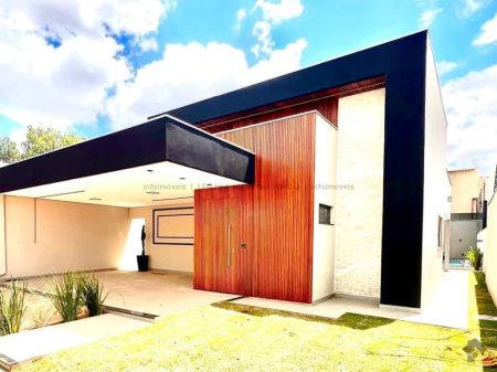 Casa-Térrea em Rita Vieira