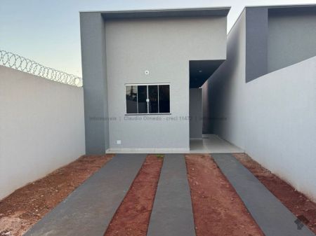 Casa-Térrea em Nova Campo Grande