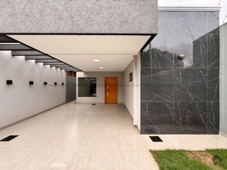 Casa-Térrea em Rita Vieira