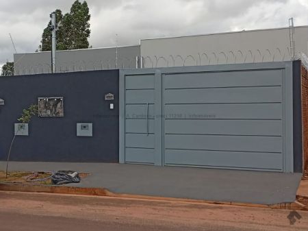 Casa-Térrea em Jardim Noroeste