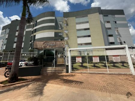 Apartamento em Jardim Veraneio