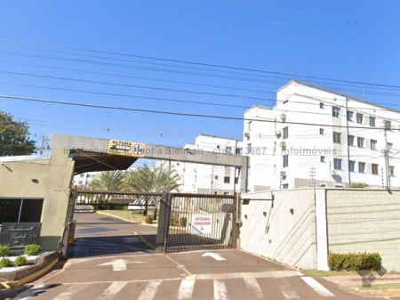 Apartamento em Pioneiros